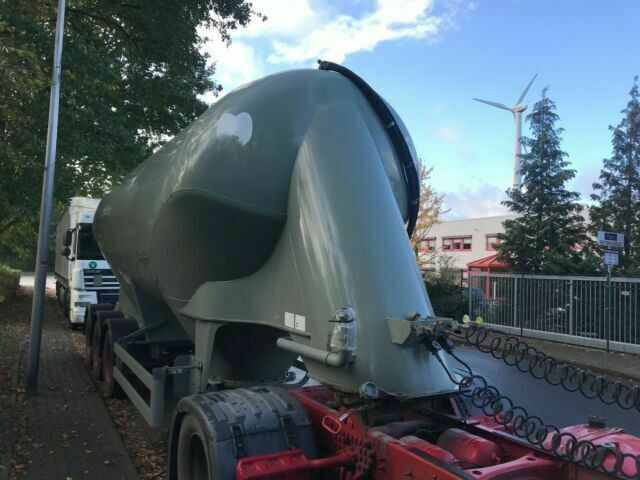 SPITZER SF 2734/2P Zement/Silo - Tanktrailer: bild 3 SPITZER SF 2734/2P Zement/Silo - Tanktrailer: bild 3