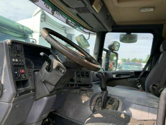 Scania P340PS 8x4 Blatt/Blatt 1-Hand - Betongbil: bild 3 Scania P340PS 8x4 Blatt/Blatt 1-Hand - Betongbil: bild 3