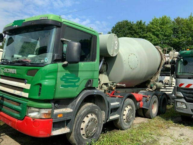 Scania P340PS 8x4 Blatt/Blatt 1-Hand - Betongbil: bild 1 Scania P340PS 8x4 Blatt/Blatt 1-Hand - Betongbil: bild 1
