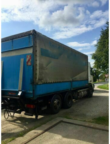 Volvo FH12-420 Euro:4Plane Spriegel mit LBW 3000kg - Kapellbil: bild 3 Volvo FH12-420 Euro:4Plane Spriegel mit LBW 3000kg - Kapellbil: bild 3