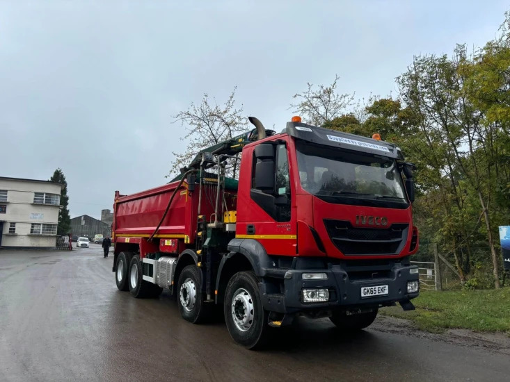 2016 Iveco Trakker Tipper/Grab Truck EKF - Tippbil lastbil: bild 2 2016 Iveco Trakker Tipper/Grab Truck EKF - Tippbil lastbil: bild 2
