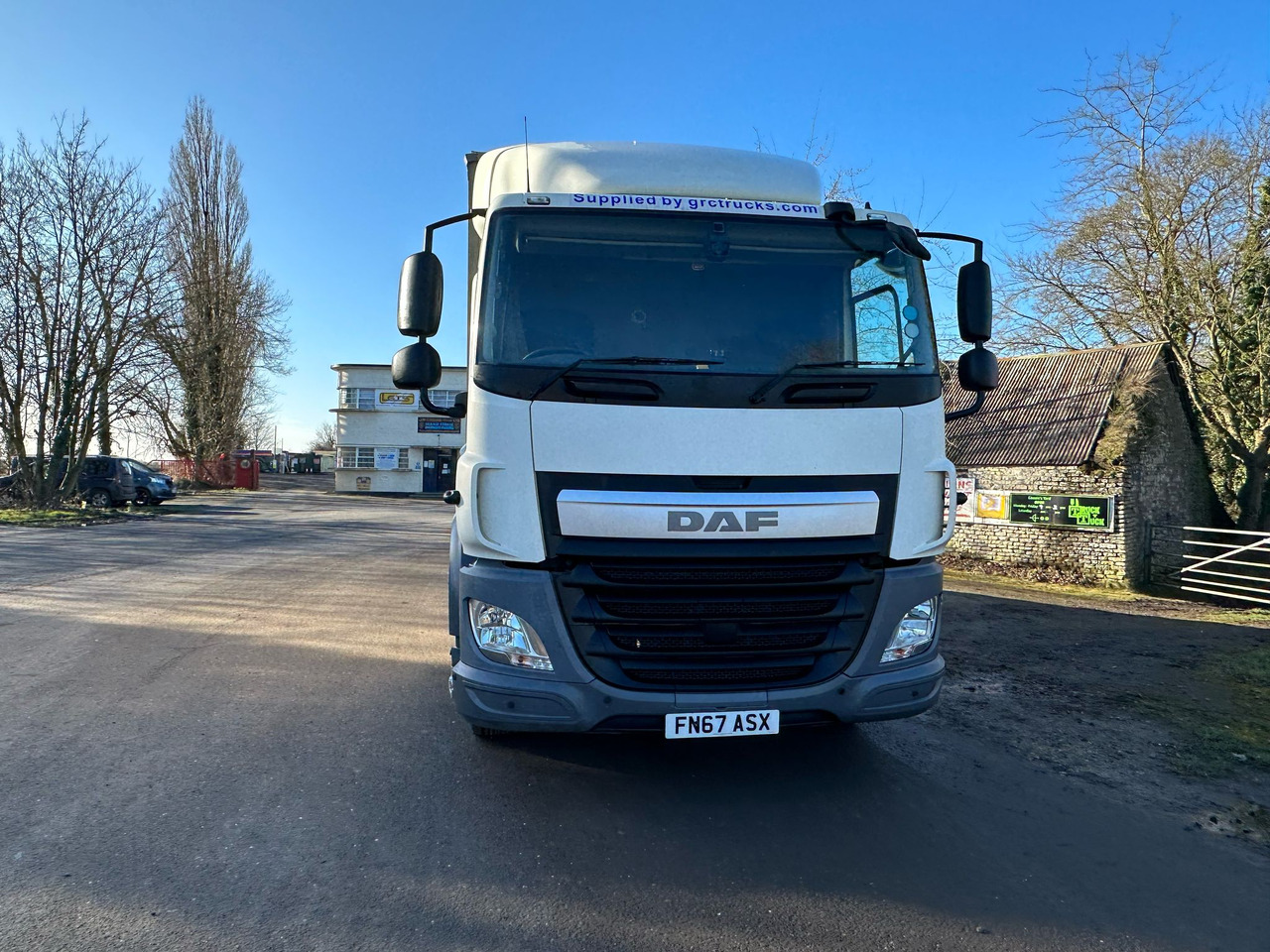 2017 DAF CF 230 Curtainsider Truck - Kapellbil: bild 4 2017 DAF CF 230 Curtainsider Truck - Kapellbil: bild 4