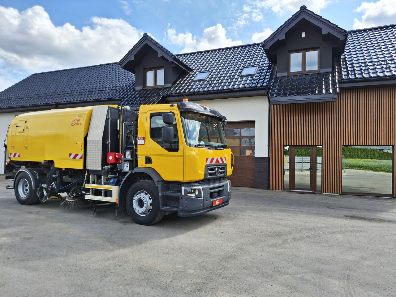RENAULT C280 Kehrmaschine Zamiatarka SEMAT Zoeller FAUN Karcher L/R 2 Motoren 2018r 740 Mth Euro 6 - Sopmaskin: bild 1 RENAULT C280 Kehrmaschine Zamiatarka SEMAT Zoeller FAUN Karcher L/R 2 Motoren 2018r 740 Mth Euro 6 - Sopmaskin: bild 1