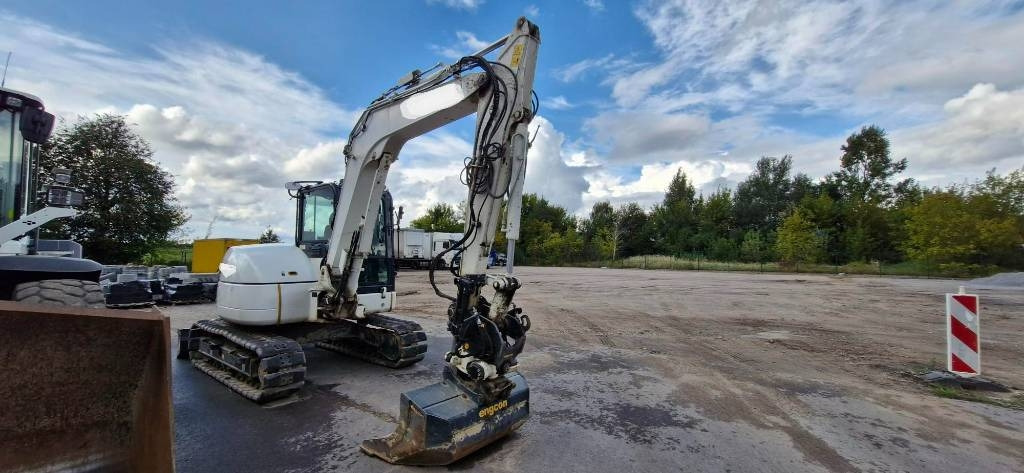 Komatsu PC 80 MR-5E0 - Minigrävmaskin: bild 2 Komatsu PC 80 MR-5E0 - Minigrävmaskin: bild 2