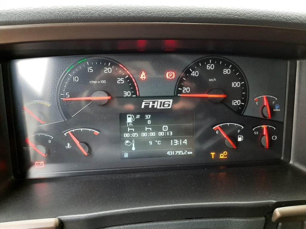 Volvo F16 600 6X4 450kW - Dragbil: bild 4 Volvo F16 600 6X4 450kW - Dragbil: bild 4