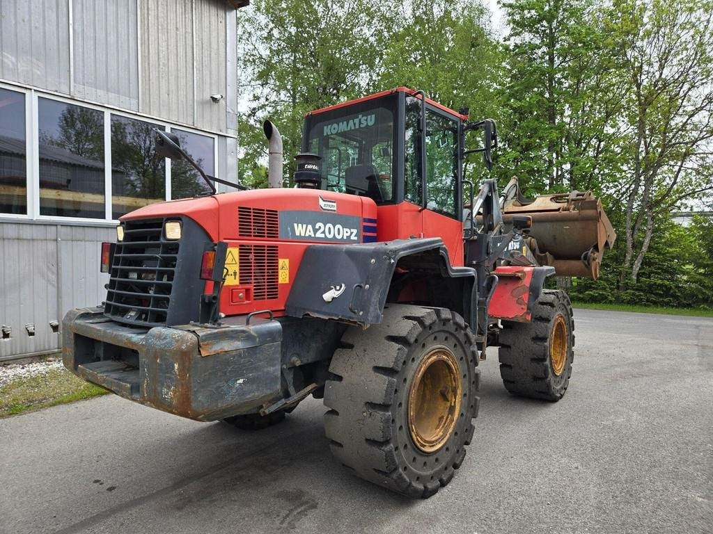 Komatsu WA200PZ-6 - Hjullastare: bild 3 Komatsu WA200PZ-6 - Hjullastare: bild 3