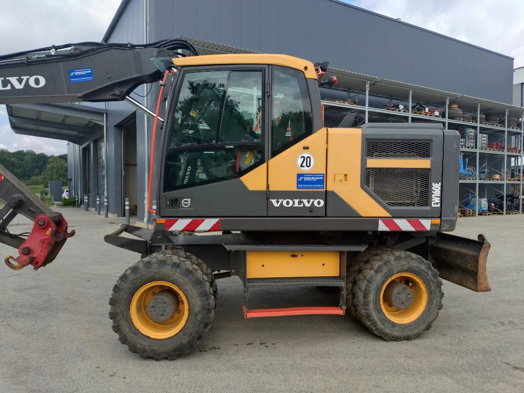 Volvo EW 160 E - Grävmaskin på däck: bild 1 Volvo EW 160 E - Grävmaskin på däck: bild 1