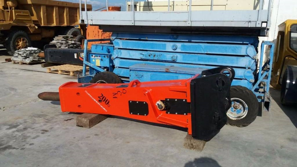 OCM 200s - Hydraulisk hammare för Byggmaskiner: bild 5 OCM 200s - Hydraulisk hammare för Byggmaskiner: bild 5