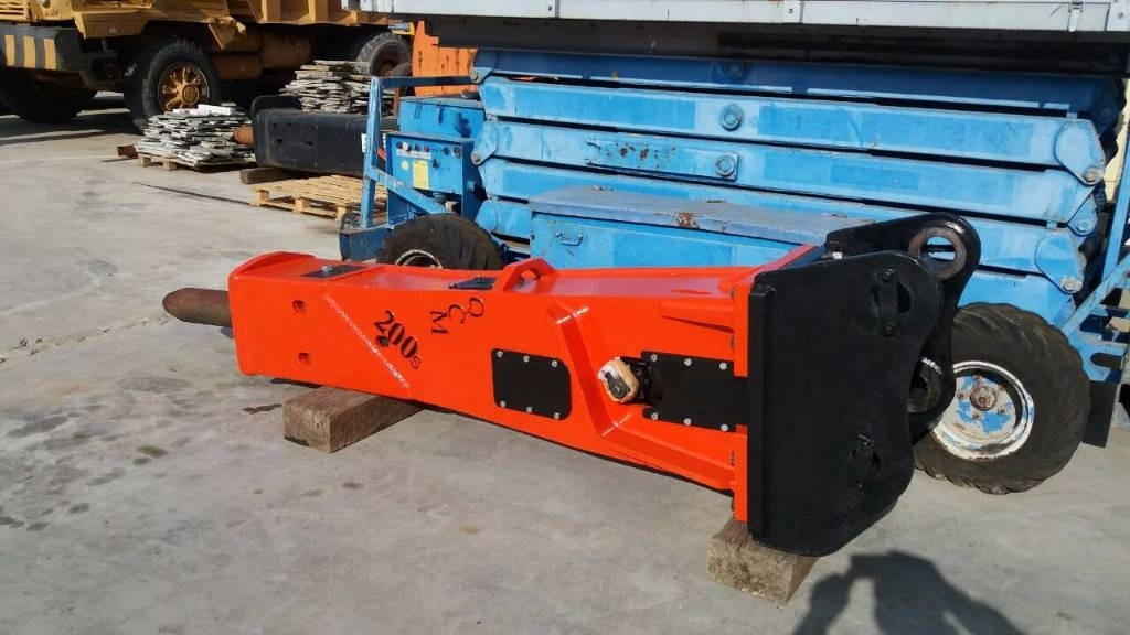 OCM 200s - Hydraulisk hammare för Byggmaskiner: bild 4 OCM 200s - Hydraulisk hammare för Byggmaskiner: bild 4