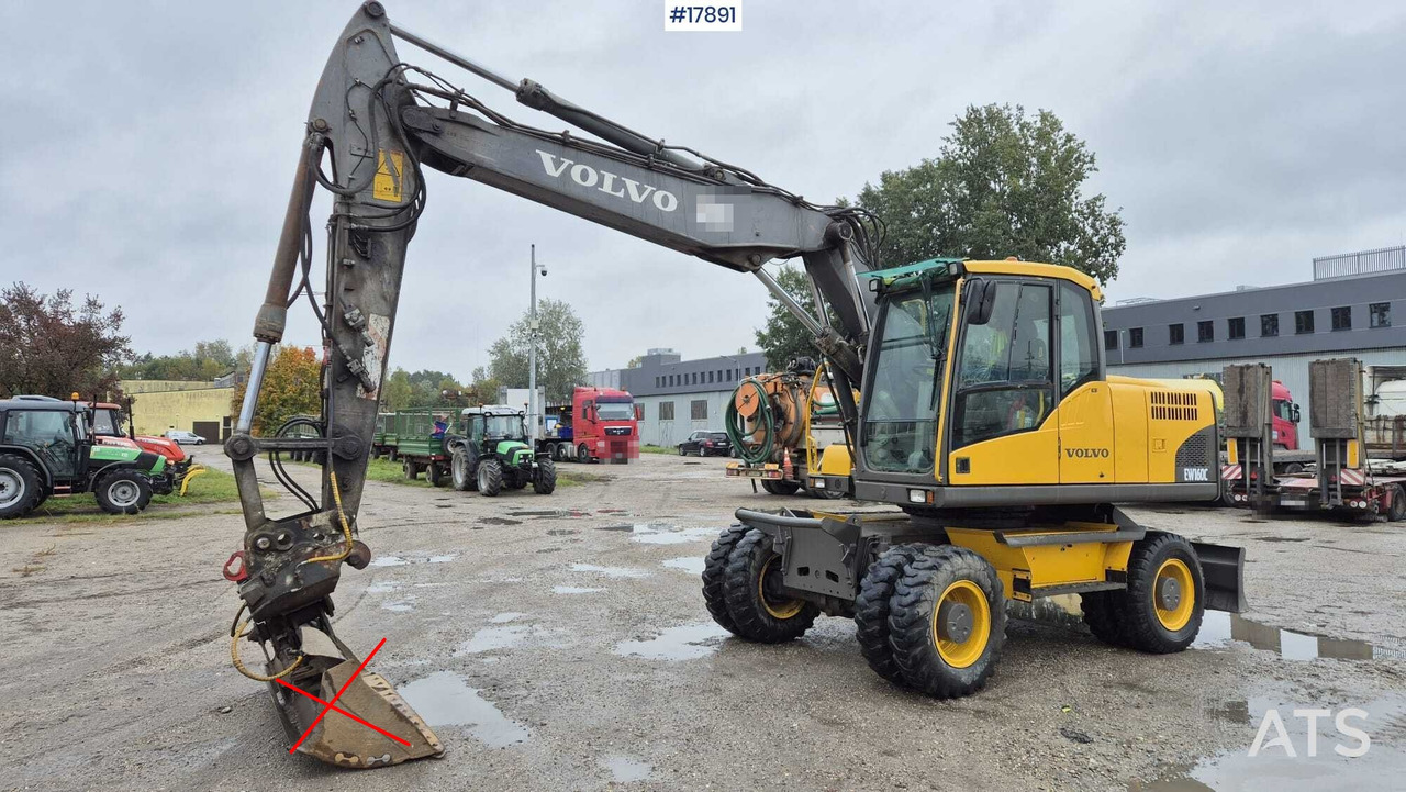 2009 Volvo EW 160C - Grävmaskin på däck: bild 1 2009 Volvo EW 160C - Grävmaskin på däck: bild 1