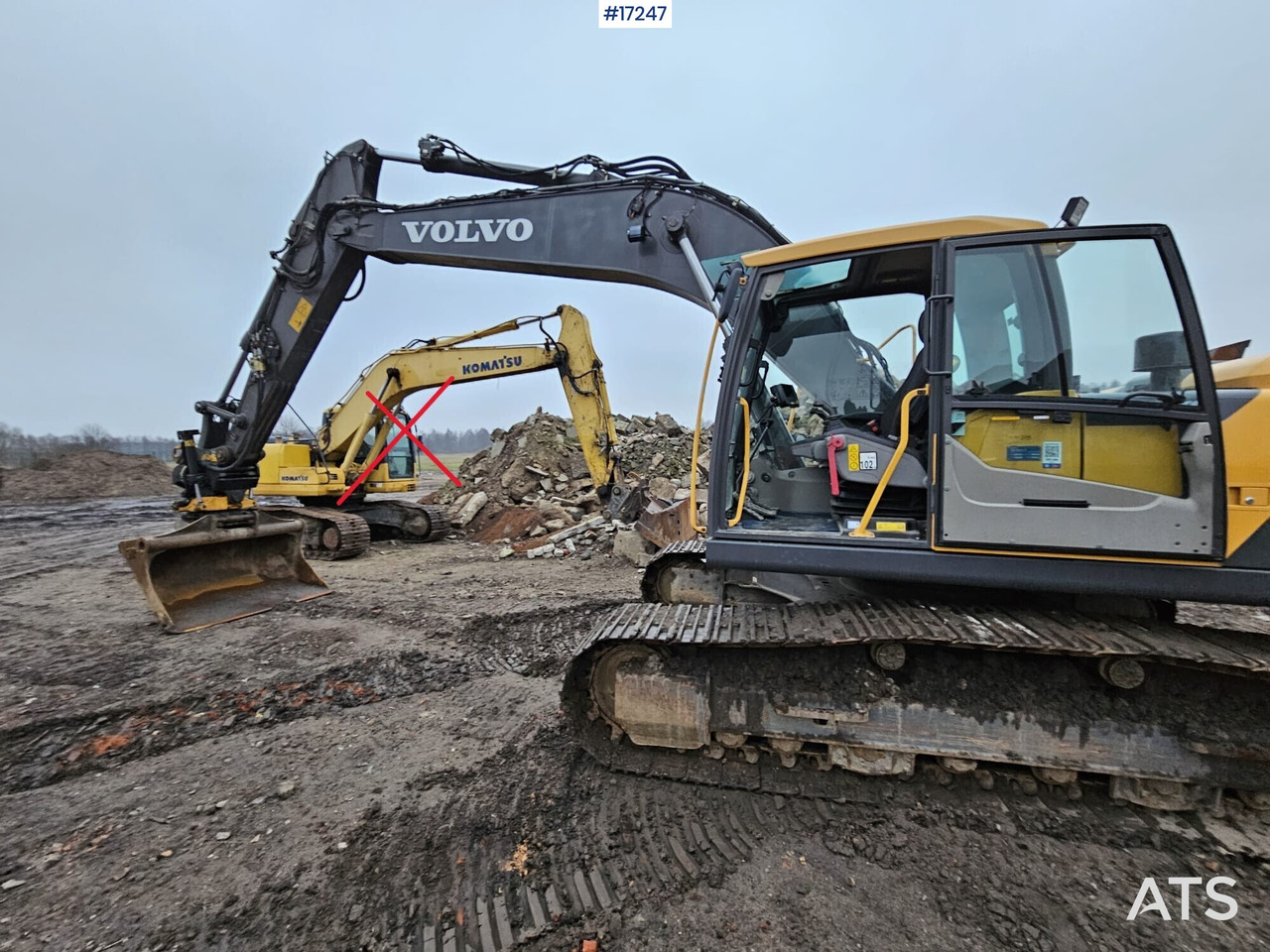 VOLVO EC 220DL Crawler Excavator (2013) Leica GPS Rototilt - Bandgrävare: bild 5 VOLVO EC 220DL Crawler Excavator (2013) Leica GPS Rototilt - Bandgrävare: bild 5