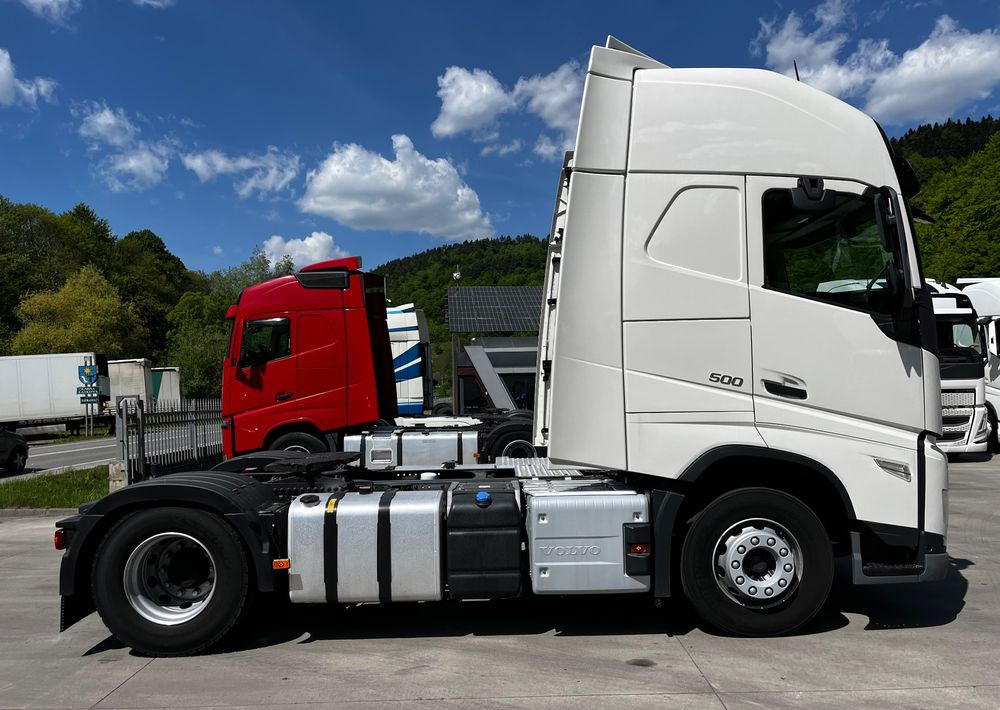 Volvo FH 500 EURO 6 // Standard // 2024 Rok // Parkclima // Globe XL // Skóry // Joystick // - Dragbil: bild 5 Volvo FH 500 EURO 6 // Standard // 2024 Rok // Parkclima // Globe XL // Skóry // Joystick // - Dragbil: bild 5