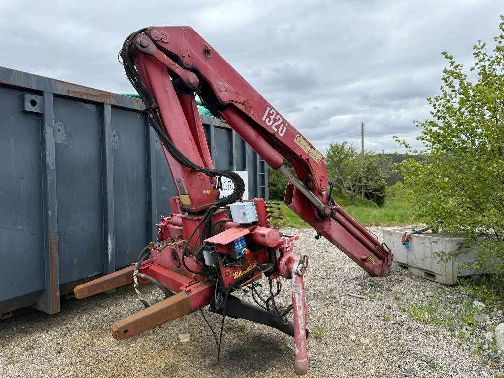 HMF 1323 K4D kran 13tm - Lastbilskran: bild 1 HMF 1323 K4D kran 13tm - Lastbilskran: bild 1