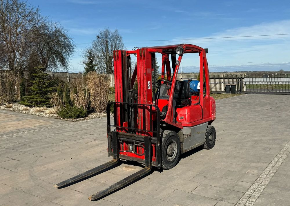 Nissan U1D2A25LQ - Gasoltruck: bild 5 Nissan U1D2A25LQ - Gasoltruck: bild 5