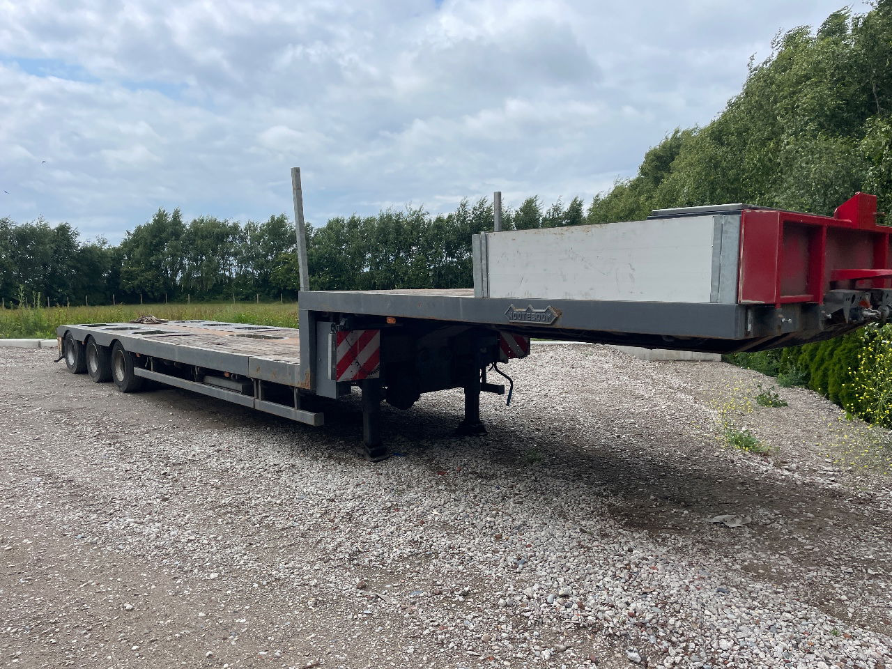 Nooteboom Mco-48-03 V uitschuifbaar hydrolisch gestuurd semi dieplader - Låg lastare semitrailer: bild 1 Nooteboom Mco-48-03 V uitschuifbaar hydrolisch gestuurd semi dieplader - Låg lastare semitrailer: bild 1