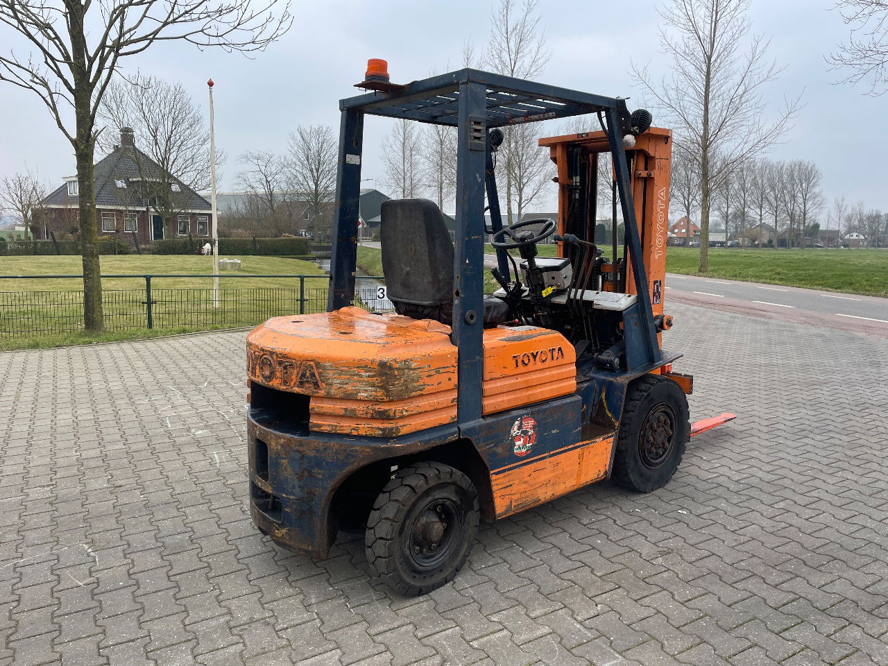 Toyota 2.5ton diesel triplo heftruck forklift - Motviktstruck: bild 3 Toyota 2.5ton diesel triplo heftruck forklift - Motviktstruck: bild 3