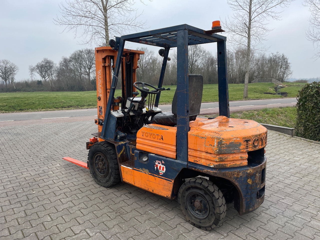 Toyota 2.5ton diesel triplo heftruck forklift - Motviktstruck: bild 2 Toyota 2.5ton diesel triplo heftruck forklift - Motviktstruck: bild 2