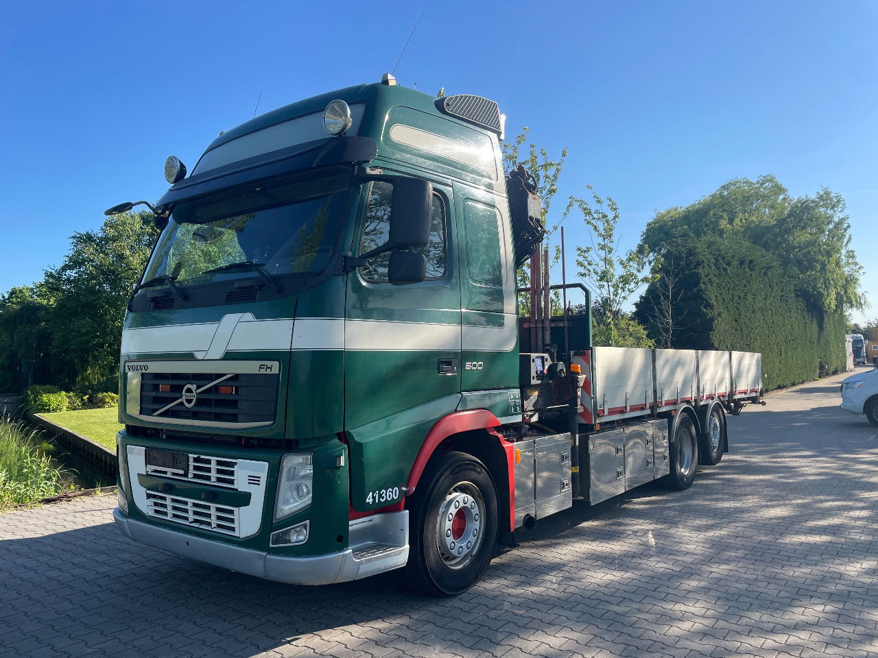 Volvo FH 13.500 HMF 2420 K5 crane, winch, and extendable deck - Kranbil: bild 3 Volvo FH 13.500 HMF 2420 K5 crane, winch, and extendable deck - Kranbil: bild 3