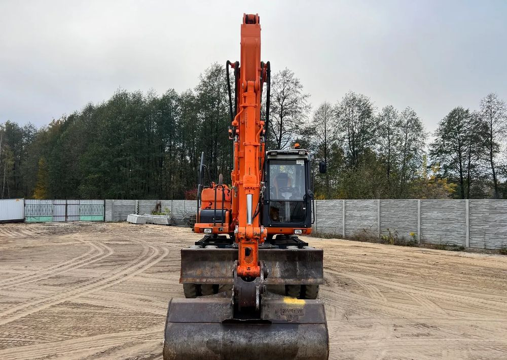 Doosan DX140W-3 - Grävmaskin på däck: bild 3 Doosan DX140W-3 - Grävmaskin på däck: bild 3