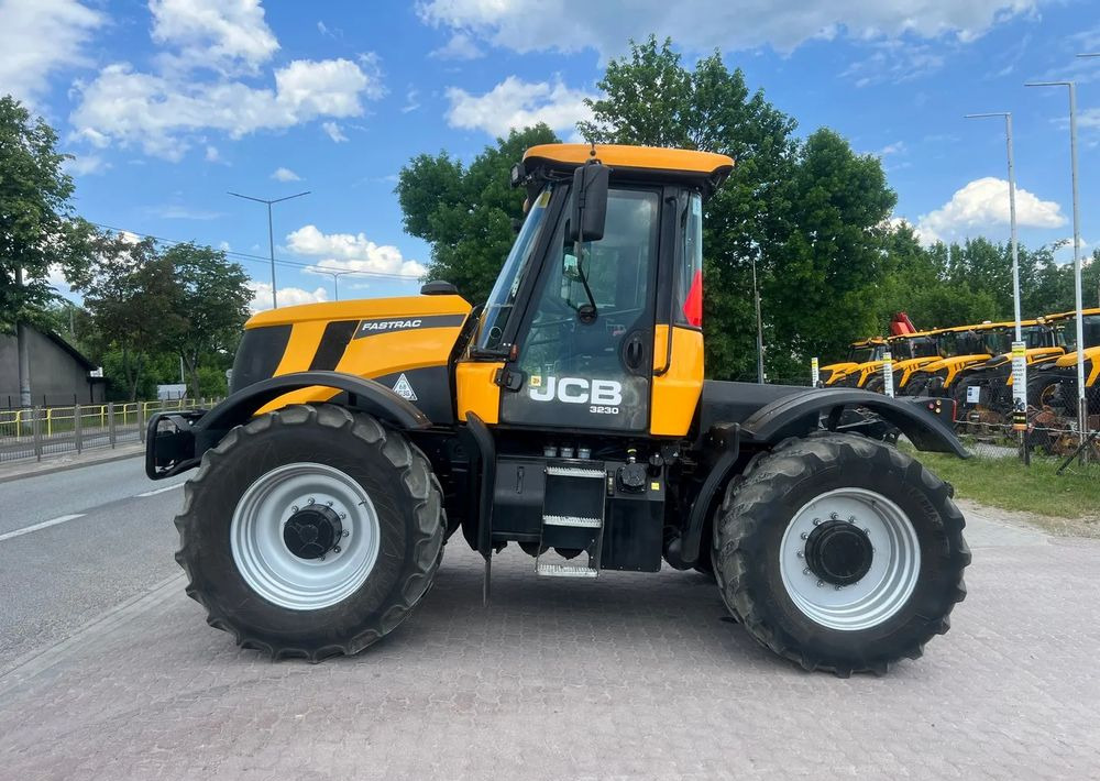 JCB Fastrac 3230 - Traktor: bild 2 JCB Fastrac 3230 - Traktor: bild 2
