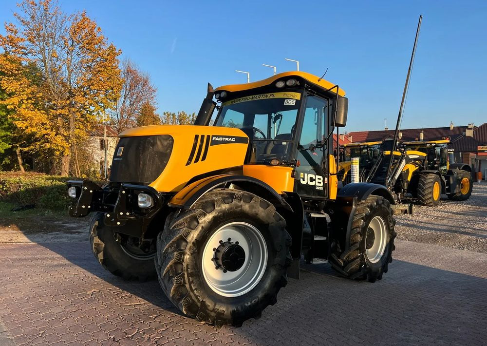 JCB Fastrac 3230 Xtra - Traktor: bild 1 JCB Fastrac 3230 Xtra - Traktor: bild 1