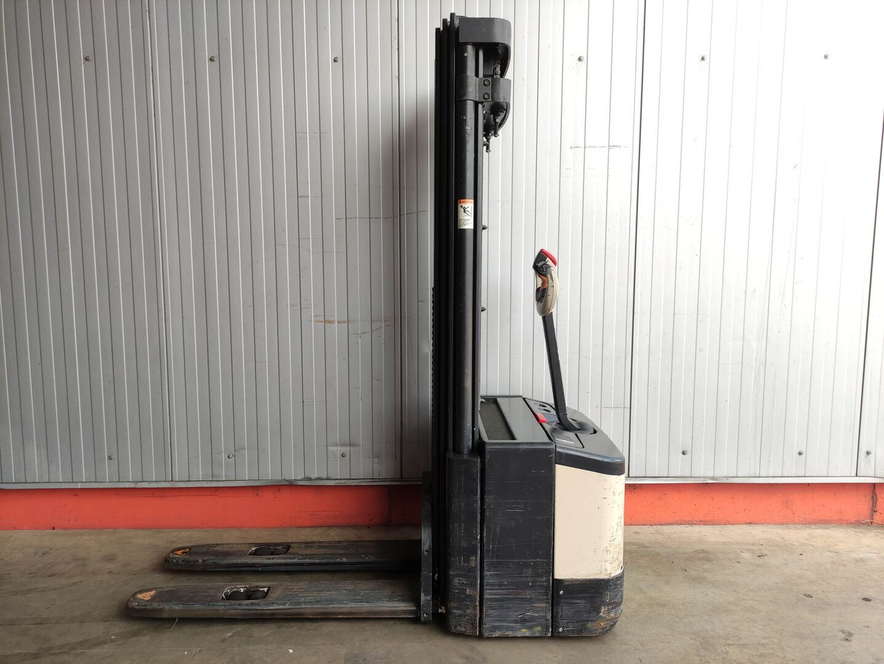 Crown WE2300-1.6-TT - Staplare: bild 1 Crown WE2300-1.6-TT - Staplare: bild 1