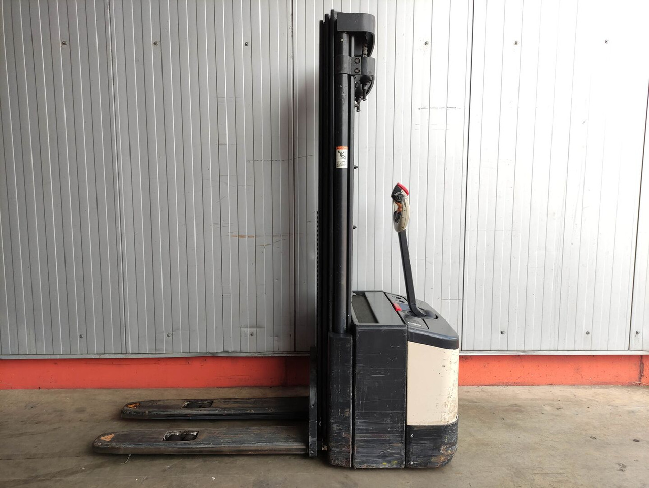 Crown WE2300-1.6-TT - Staplare: bild 1 Crown WE2300-1.6-TT - Staplare: bild 1