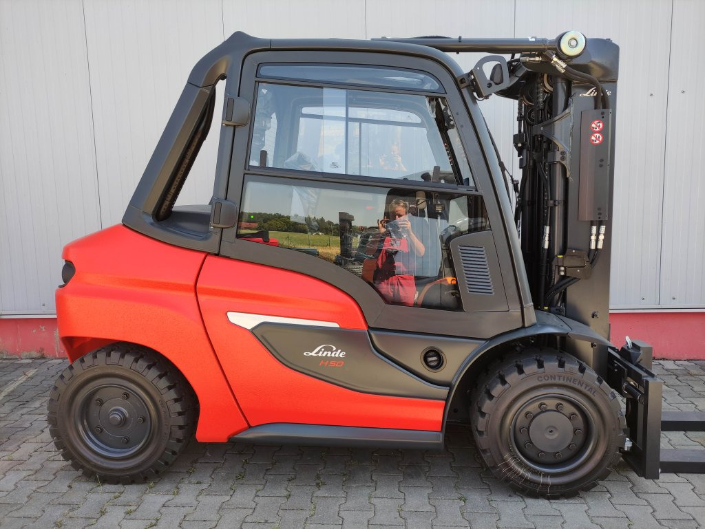 Linde H50D-01/600-120 *Containerfähig NEU* - Dieseltruck: bild 2 Linde H50D-01/600-120 *Containerfähig NEU* - Dieseltruck: bild 2