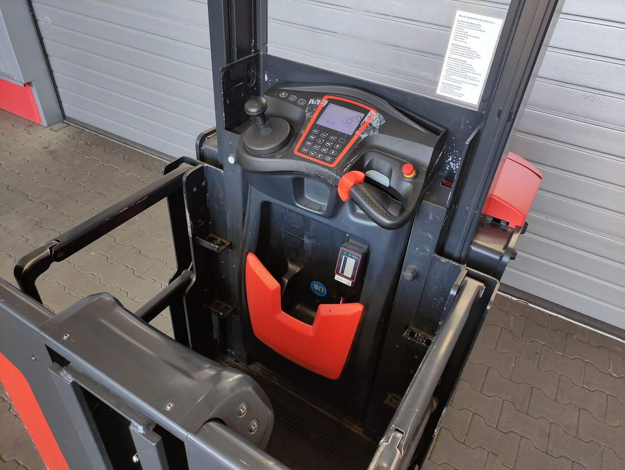 Linde V10-02 - Plocktruck: bild 5 Linde V10-02 - Plocktruck: bild 5