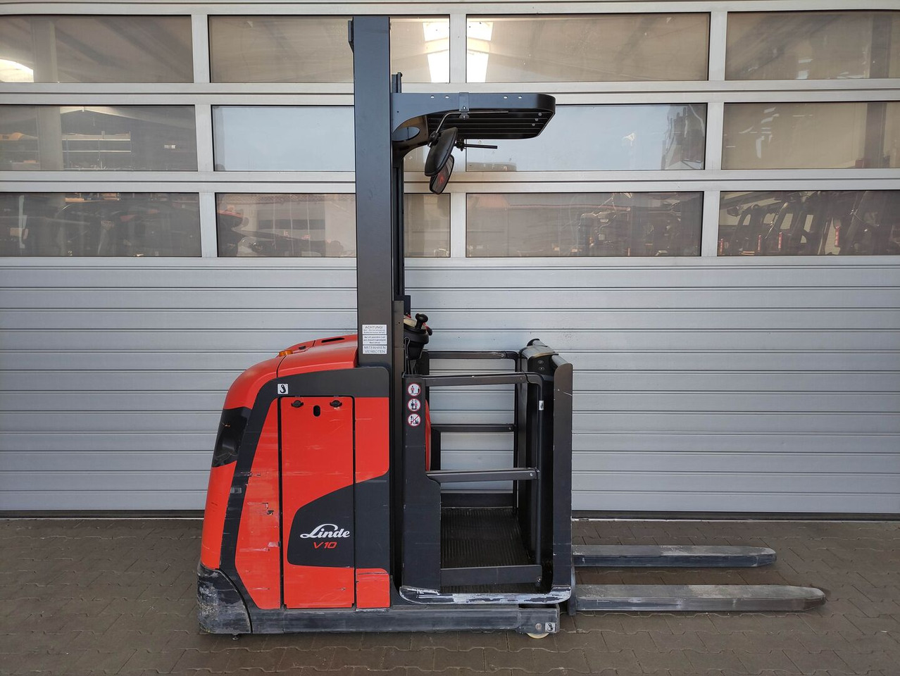 Linde V10-02 - Plocktruck: bild 1 Linde V10-02 - Plocktruck: bild 1