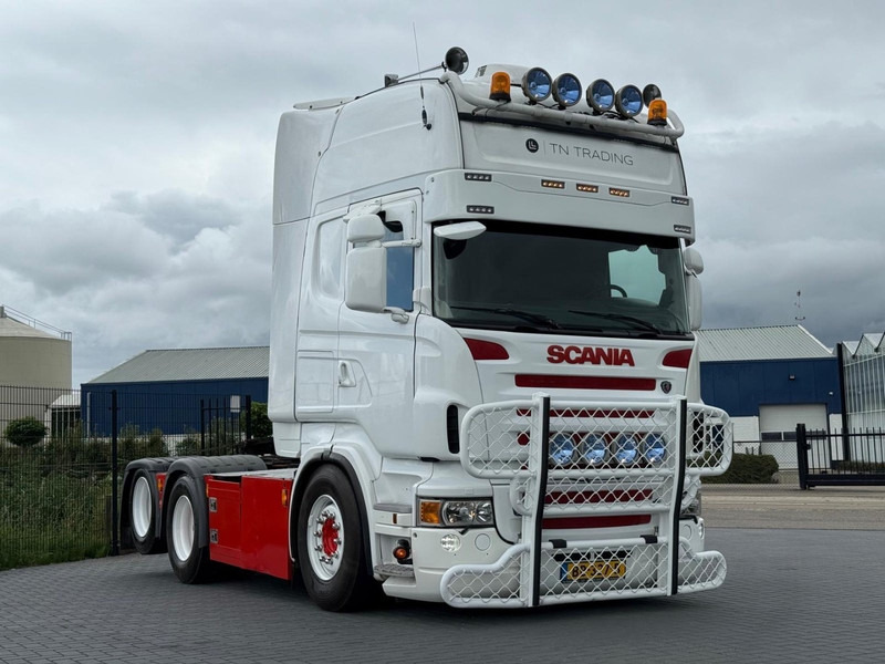 Scania R 560 SHOW TRUCK, RETARDER, LEATHER, I-PARK, TOP. - Dragbil: bild 1 Scania R 560 SHOW TRUCK, RETARDER, LEATHER, I-PARK, TOP. - Dragbil: bild 1