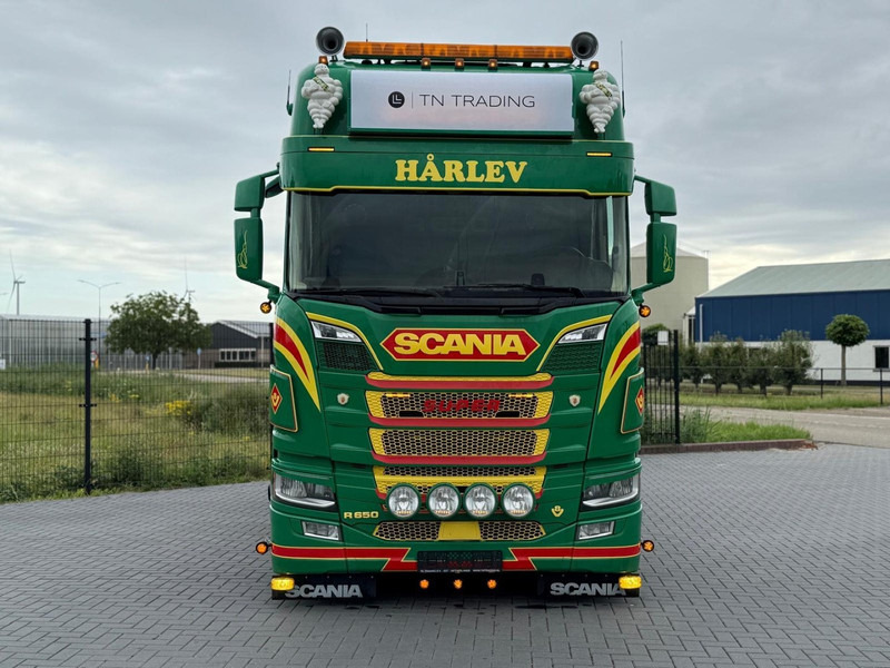 Scania R650 V8 SHOWTRUCK, VOLLUCHT, RETARDER, AUDIO, HYDRAULIEK, COMPLEET VOL. - Dragbil: bild 4 Scania R650 V8 SHOWTRUCK, VOLLUCHT, RETARDER, AUDIO, HYDRAULIEK, COMPLEET VOL. - Dragbil: bild 4