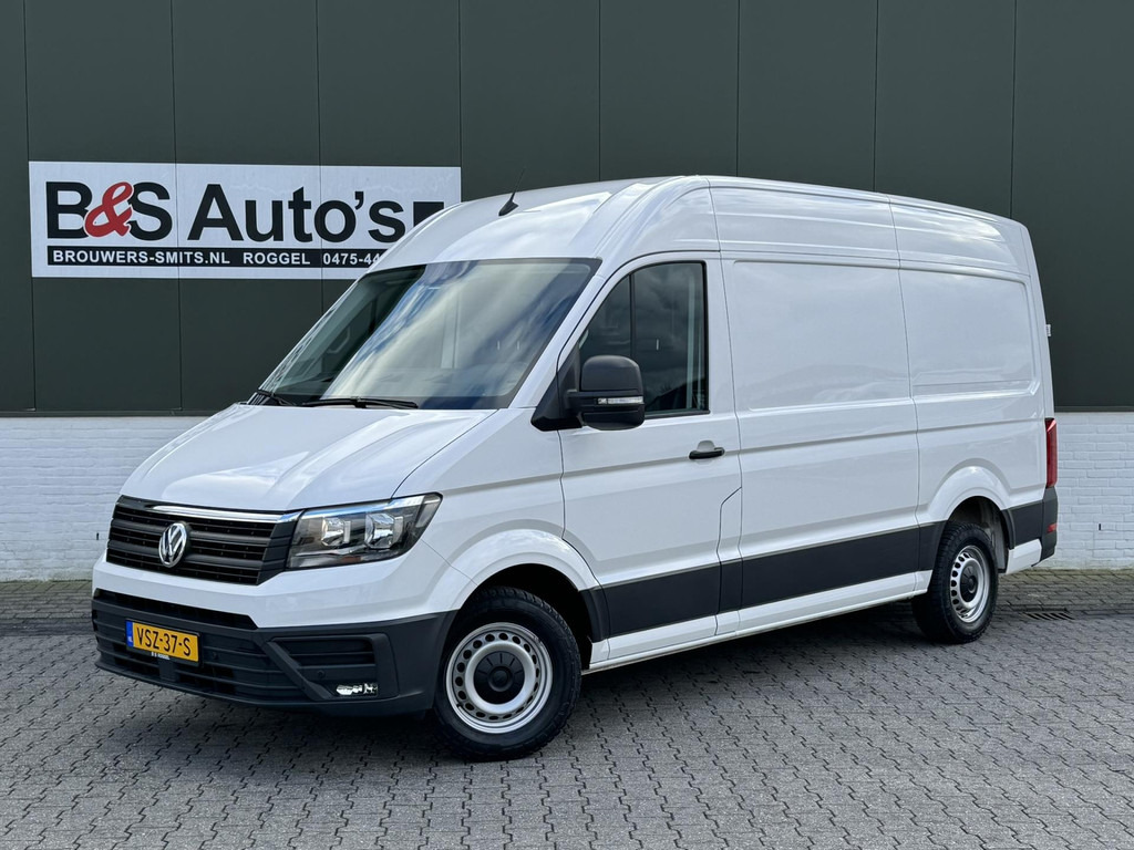 Volkswagen Crafter-30 2.0 TDI L3H3 Highline Carplay DAB Cruise Verwarmde voorruit Trekhaak Lat om Lat - Skåpbil: bild 1 Volkswagen Crafter-30 2.0 TDI L3H3 Highline Carplay DAB Cruise Verwarmde voorruit Trekhaak Lat om Lat - Skåpbil: bild 1