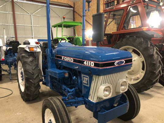 Ford 4110 tracteur à 15 000 € exo de tva - Traktor: bild 3 Ford 4110 tracteur à 15 000 € exo de tva - Traktor: bild 3