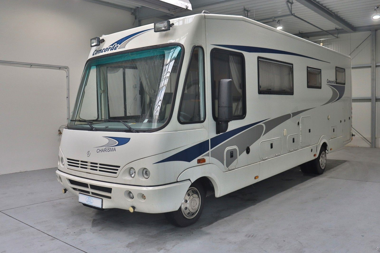 Concorde Charisma I 880 F/Automatik/Festbett/Klima/Solar Concorde Charisma I 880 F/Automatik/Festbett/Klima/Solar - Helintegrerad husbil: bild 2 Concorde Charisma I 880 F/Automatik/Festbett/Klima/Solar Concorde Charisma I 880 F/Automatik/Festbett/Klima/Solar - Helintegrerad husbil: bild 2