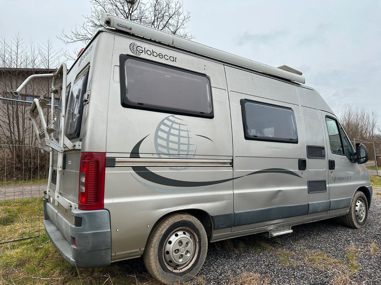 Globecar Globescout / Festbett / SAT /Klima Globecar Globescout / Festbett / SAT /Klima - Campingbil: bild 5 Globecar Globescout / Festbett / SAT /Klima Globecar Globescout / Festbett / SAT /Klima - Campingbil: bild 5