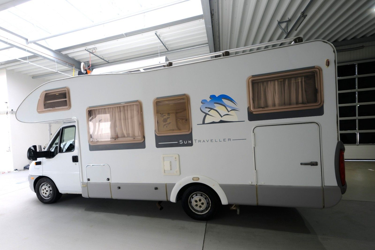 Knaus Sun Traveller 658 LG/Festbett/ DPF Grün/Garage - Alkovbil: bild 3 Knaus Sun Traveller 658 LG/Festbett/ DPF Grün/Garage - Alkovbil: bild 3