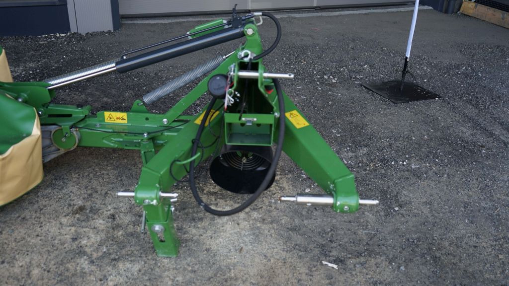 Krone ActiveMow R240 (20695) - Slåttermaskin: bild 3 Krone ActiveMow R240 (20695) - Slåttermaskin: bild 3