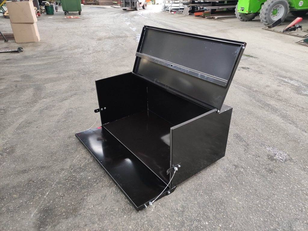 Stekro Front/Heck Transportbox (16621) - Skopa för Traktor: bild 5 Stekro Front/Heck Transportbox (16621) - Skopa för Traktor: bild 5