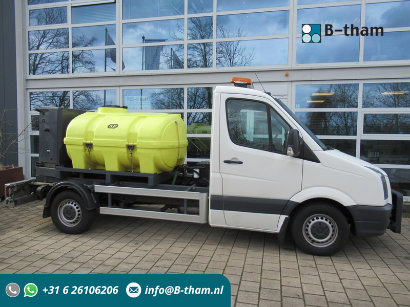 Epoke VIRTUS City Sprayer + Volkswagen Crafter 35 2.5TDI 100KW Natzout Strooier - Transportbil med flak: bild 1 Epoke VIRTUS City Sprayer + Volkswagen Crafter 35 2.5TDI 100KW Natzout Strooier - Transportbil med flak: bild 1