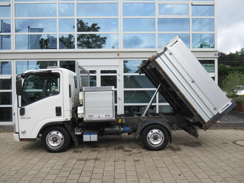 Isuzu N-serie N35.150 NLR 85 E Kipper - Tipper Automatic - Transportbil med tippflak: bild 2 Isuzu N-serie N35.150 NLR 85 E Kipper - Tipper Automatic - Transportbil med tippflak: bild 2