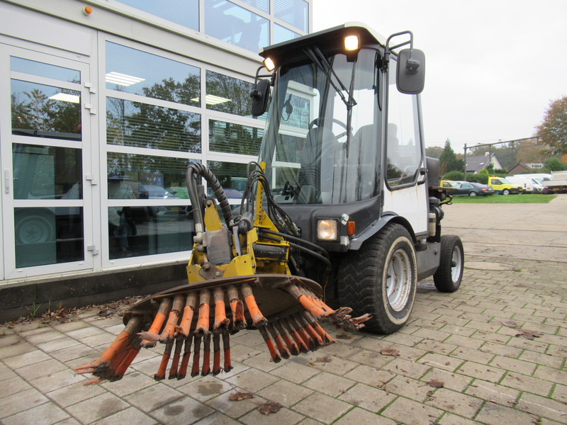 LM TRAC 286 Werktuigdrager - Sopmaskin: bild 3 LM TRAC 286 Werktuigdrager - Sopmaskin: bild 3