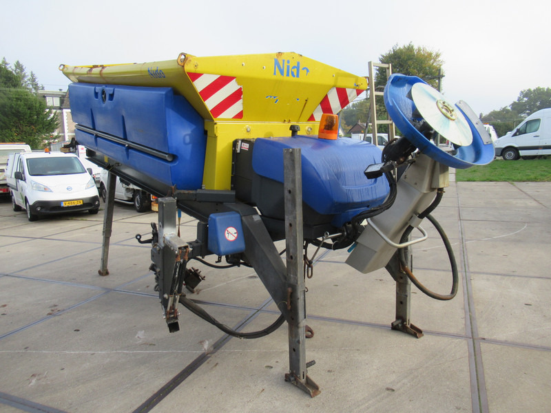 NIDO Schmidt STRATOS B40-36 PCLN-49 Rotopower 4m3+ 2.200L Salzstreuer Saltspreader Zoutstrooier - Sand-/ Saltspridare: bild 2 NIDO Schmidt STRATOS B40-36 PCLN-49 Rotopower 4m3+ 2.200L Salzstreuer Saltspreader Zoutstrooier - Sand-/ Saltspridare: bild 2