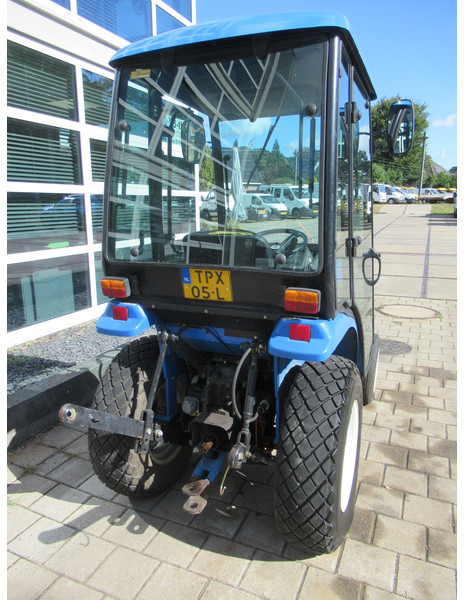 New Holland TC21D 4WD 4x4 Cabine Verwarming - Traktor: bild 4 New Holland TC21D 4WD 4x4 Cabine Verwarming - Traktor: bild 4