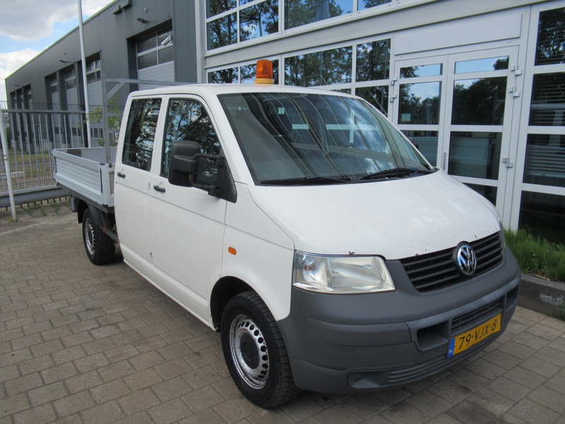 Volkswagen Transporter T5 2.5 TDI 96KW 340 DOKA Dubbelcabine - Transportbil med flak, Dubbelhytt transportbil: bild 4 Volkswagen Transporter T5 2.5 TDI 96KW 340 DOKA Dubbelcabine - Transportbil med flak, Dubbelhytt transportbil: bild 4