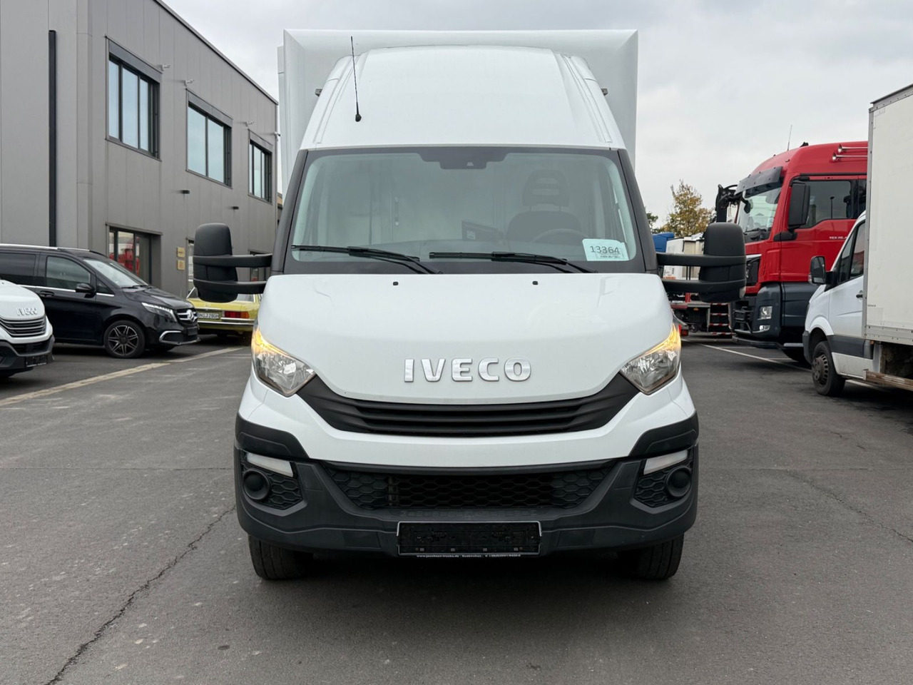 Iveco Daily 70C18 HiMatic / Luft/ Lbw./ Klima/ E6/ Top - Volymskåp: bild 3 Iveco Daily 70C18 HiMatic / Luft/ Lbw./ Klima/ E6/ Top - Volymskåp: bild 3