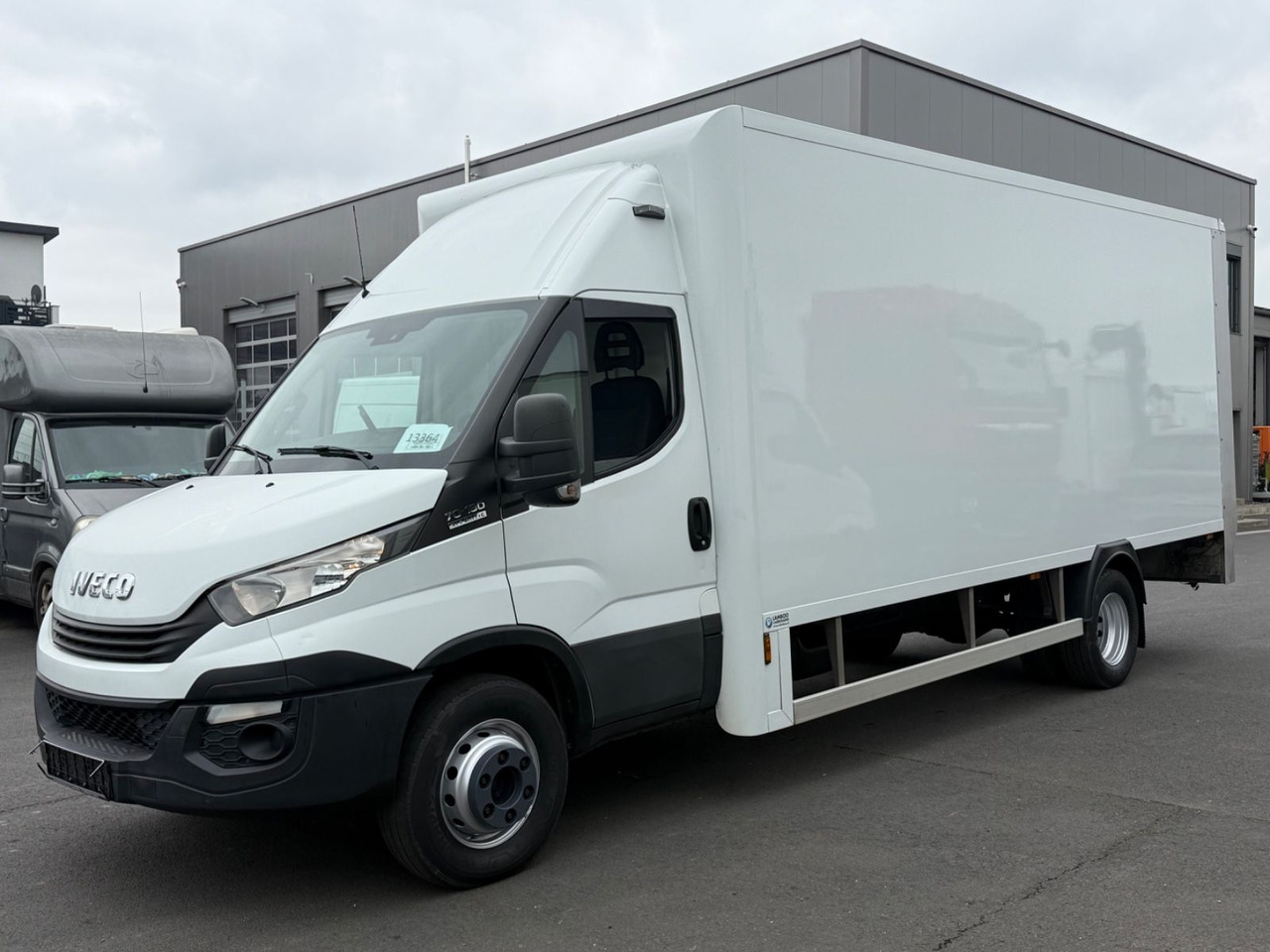 Iveco Daily 70C18 HiMatic / Luft/ Lbw./ Klima/ E6/ Top - Volymskåp: bild 2 Iveco Daily 70C18 HiMatic / Luft/ Lbw./ Klima/ E6/ Top - Volymskåp: bild 2