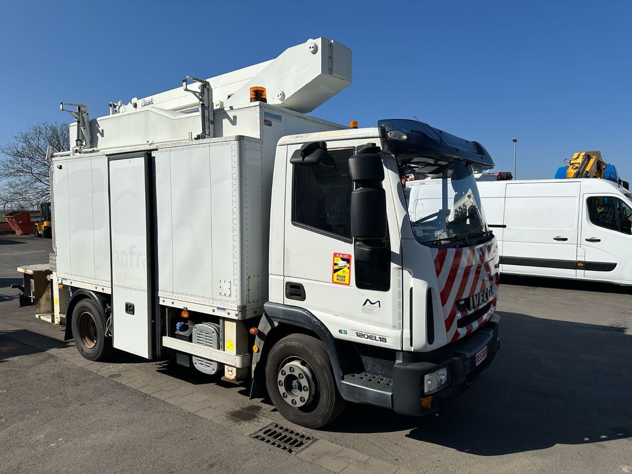 Iveco EuroCargo 120E18 + COMET 151TAL*Steiger - Billift: bild 1 Iveco EuroCargo 120E18 + COMET 151TAL*Steiger - Billift: bild 1