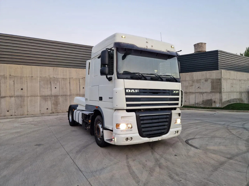 DAF XF 105.460 - Terminaltraktor: bild 2 DAF XF 105.460 - Terminaltraktor: bild 2