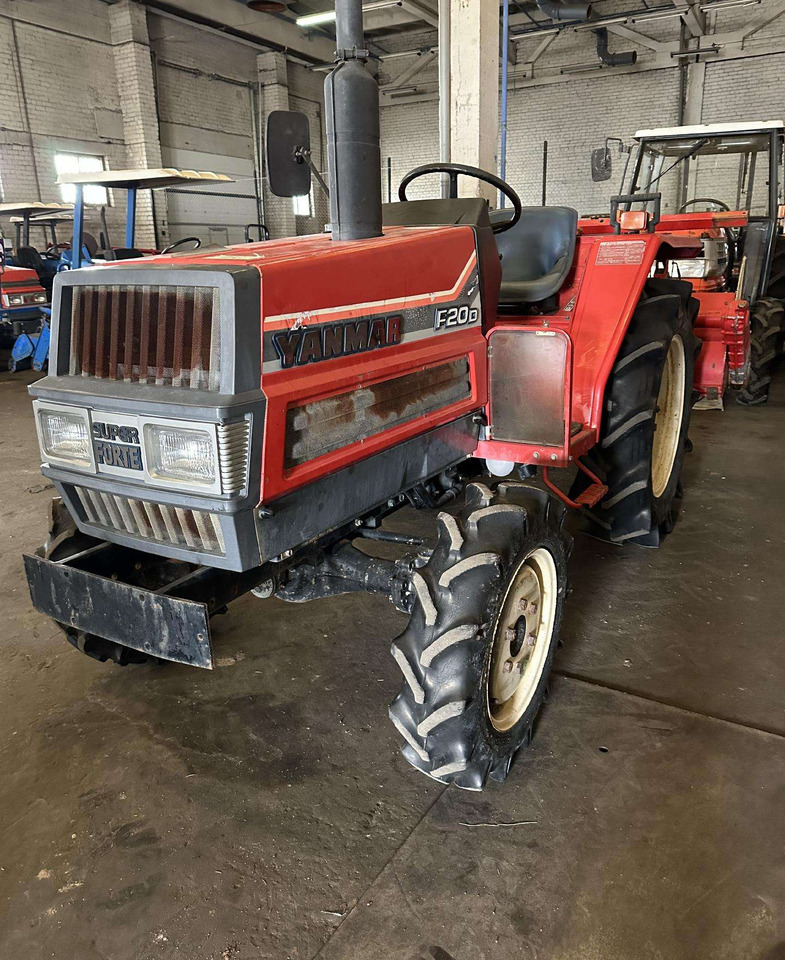 Yanmar F20 - Traktor: bild 2 Yanmar F20 - Traktor: bild 2
